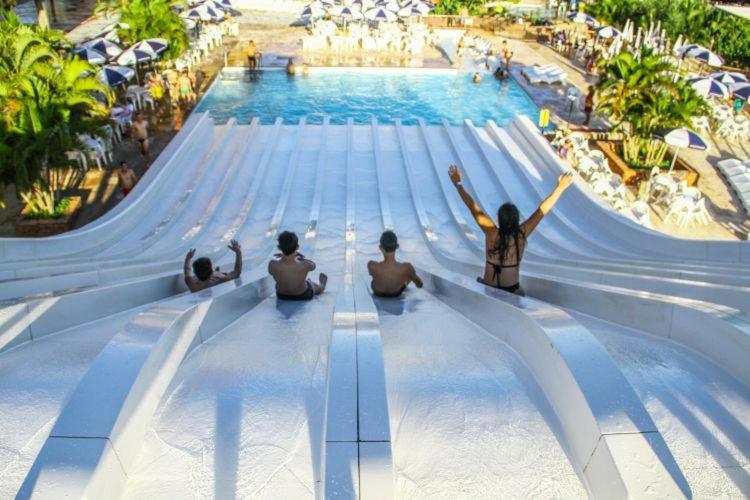 Piazza Diroma - Com Acesso Acqua Park Cn-Go Aparthotel Caldas Novas Kültér fotó